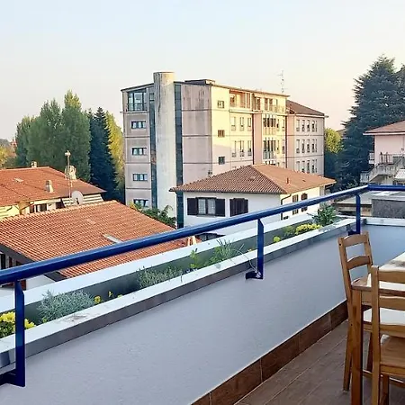 L'attico Con L'orto Varese