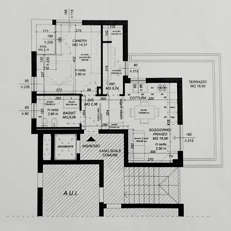 L'attico Con L'orto Apartment *